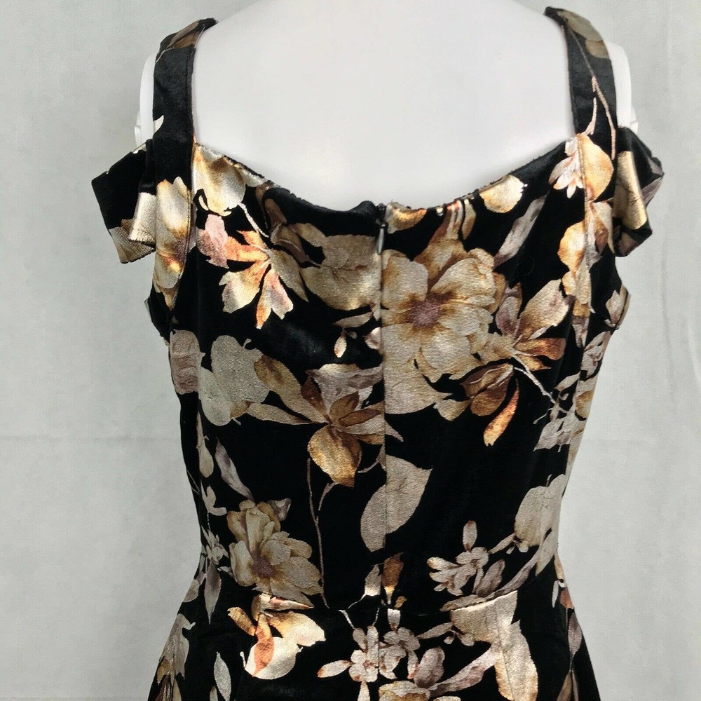 ECI Dress Women Sz 6 Black Beige Gold Floral Sleeveless Sheath Zip Cold Shoulder - Picture 4 of 9